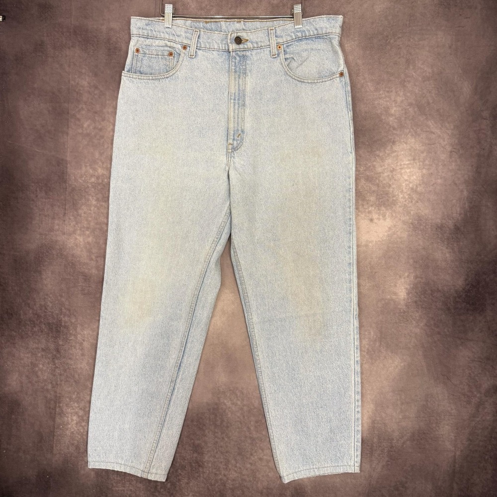 Vintage Levis 550 Jeans Mens 38x30 Light Wash Blue Relaxed Tapered Made USA
